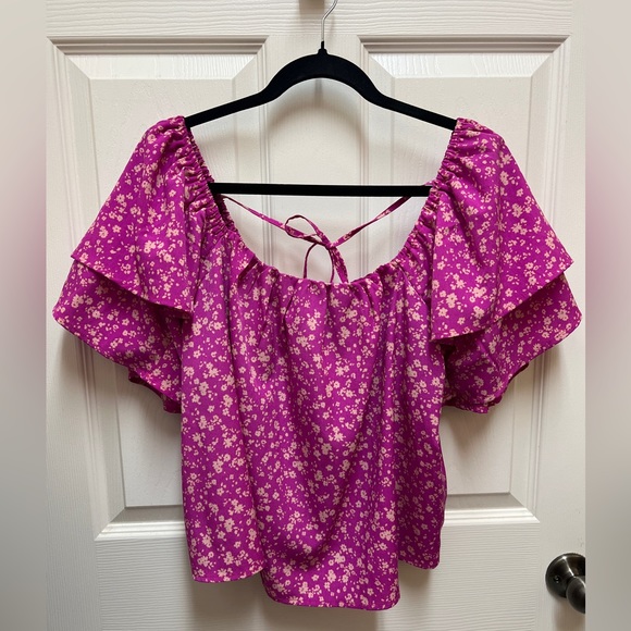 🩷 NWT! Pink Floral Ruffle Blouse - Picture 6 of 9